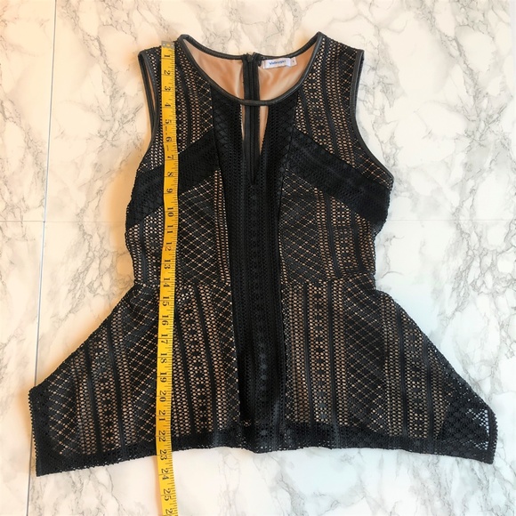 LIKE NEW | Black Peplum V Top - Picture 8 of 8